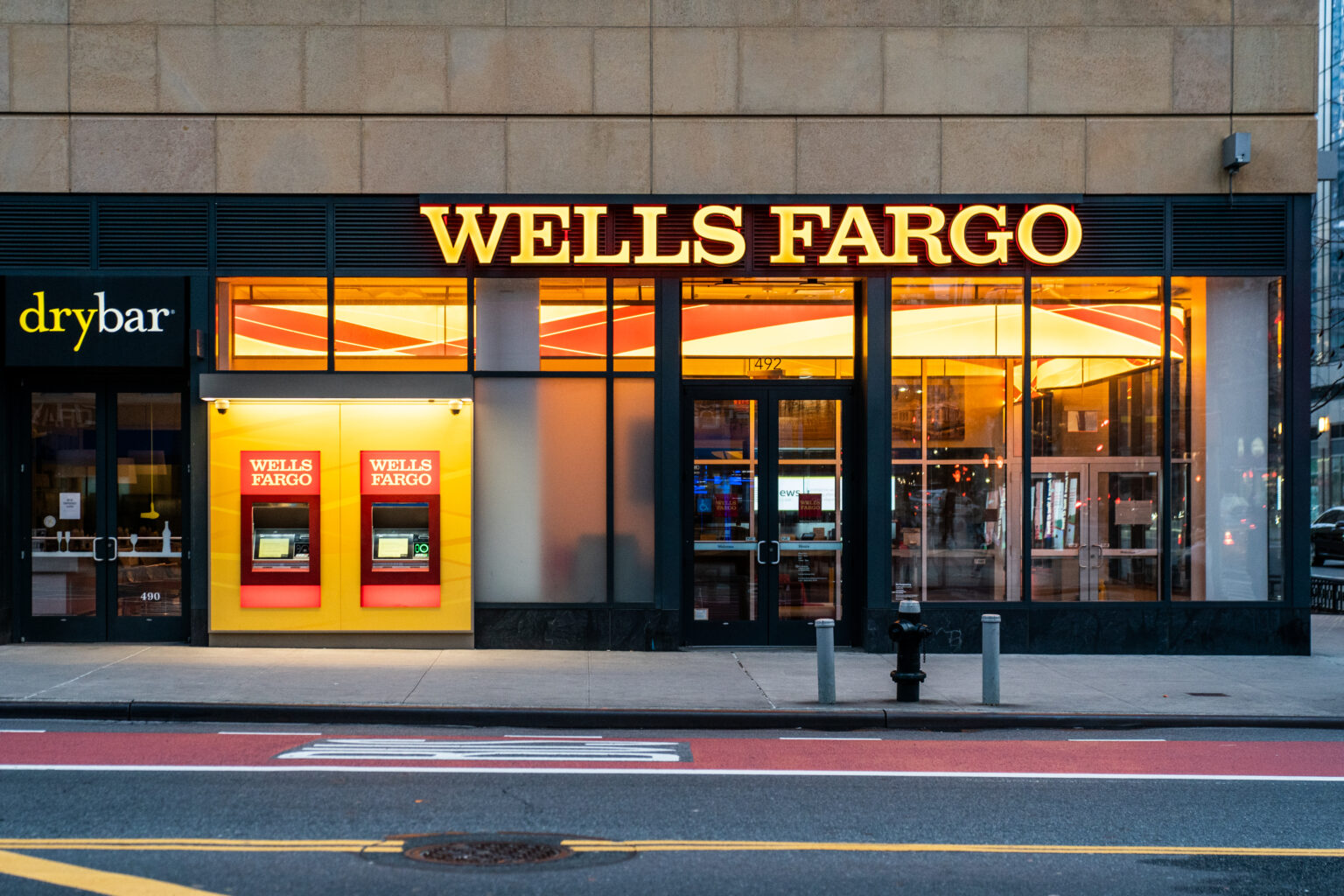 WELLS FARGO BANK NA - USA Bank Branches